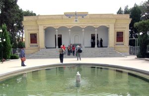 Ateşgede – Zerdüşt Tapınağı